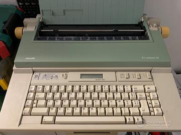 macchina da scrivere olivetti