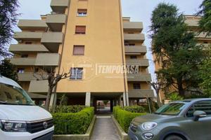 Bilocale al primo piano con balcone e cantina.