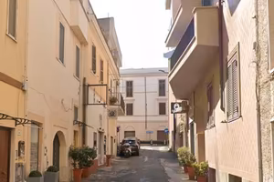 Nettuno trilocale finemente arredato