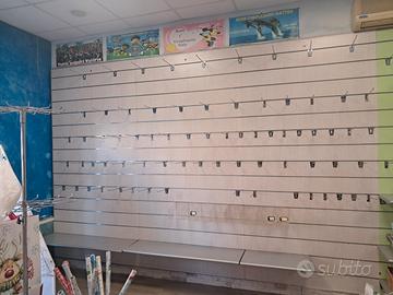 Arredamento locale commerciale