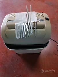 Distruggi documenti tritacarta Kobra 240 ss5
