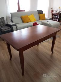 Tavolo in legno arte povera e sedie