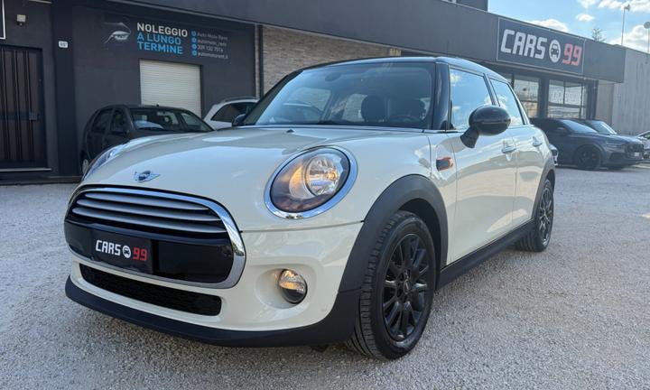 Mini 1.5 Cooper D Business XL 5 porte