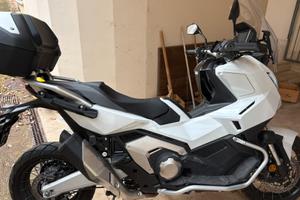 Honda xadv 750 travel