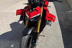 Ducati Streetfighter V4S
