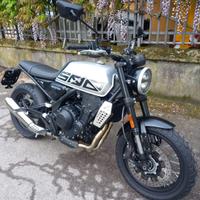 NUOVA SCRAMBLER BICILINDRICA BRIXTON CROSSFIRE 500