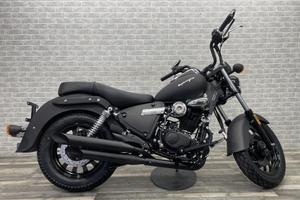 CUSTOM SUPERLIGHT 125 BLACK BENELLI/KEEWAY