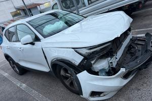 Volvo XC 40 autocarro