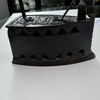 FERRO da STIRO Antico in ghisa