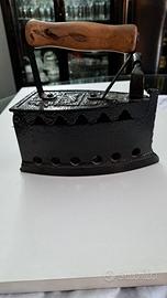 FERRO da STIRO Antico in ghisa