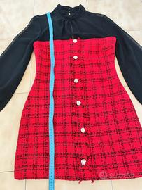 Vestito rosso Zara con dettagli in chiffon e stras