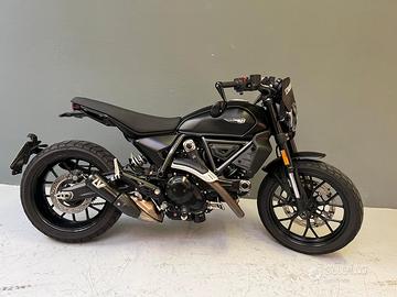 Ducati Scrambler 800 ICON DARK