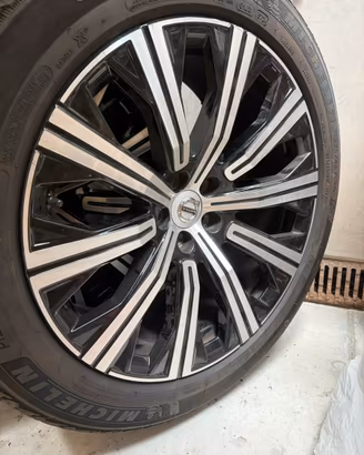 Cerchi 20” Volvo XC90+ gomme 275/45R20