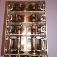 Condensatori variabili ad aria multipli 8 sezioni.