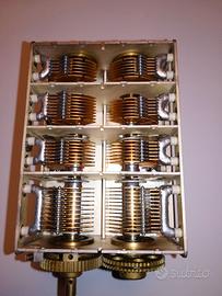 Condensatori variabili ad aria multipli 8 sezioni.