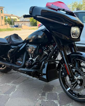 Street glide