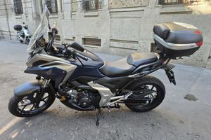 Honda NC750X DCT 2024
