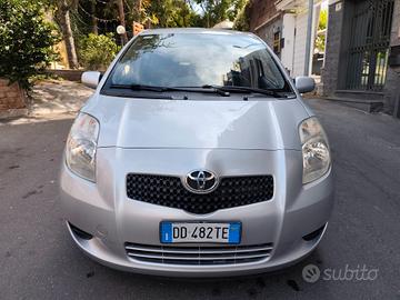 Toyota Yaris 1.4 D-4D Automatica
