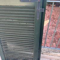 Persiana a due ante di legno