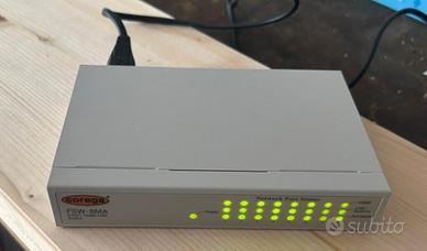 Switch 8 porte Corega, perfetto.