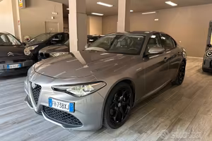 Alfa Romeo Giulia 2.2 Turbodiesel 210 CV AT8 AWD Q