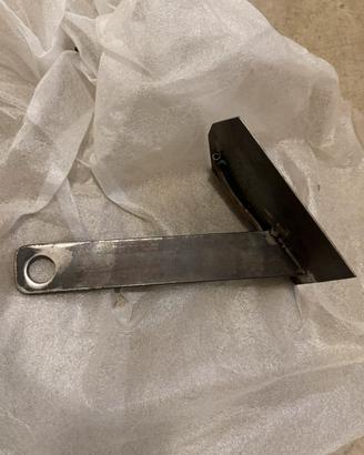 Porta targa laterale artigianale per HD softail