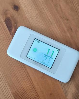 Modem 4G+ Portatile Wi-Fi con SIM e Touchscreen –