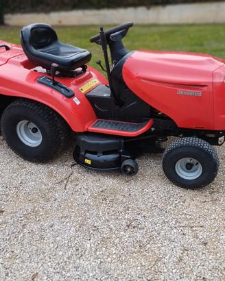 Trattorino jonsered hydro 13,5 hp
