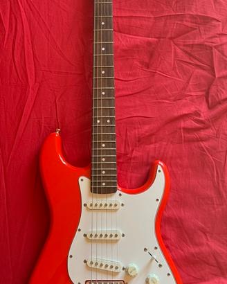 Squier Stratocaster Affinity SSS - Torino Red+Gadg