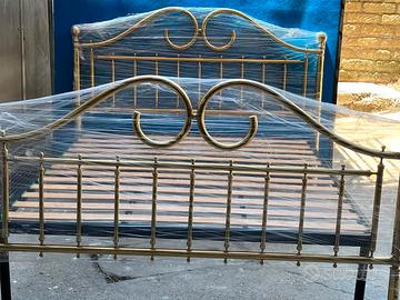letto in ottone anni 70