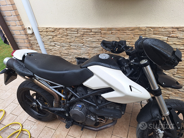 Ducati Hypermothard 796 anno 2013 26000 km