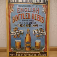 INSEGNA NOTTHING HILL BREWERY CO IN METALLO SMALTA