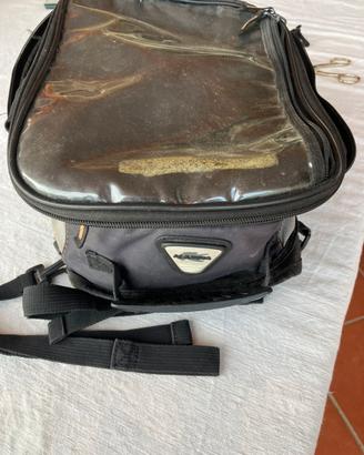 Borsa magnetica per moto