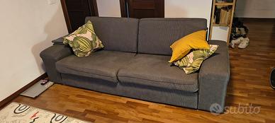 divano Ikea kivik