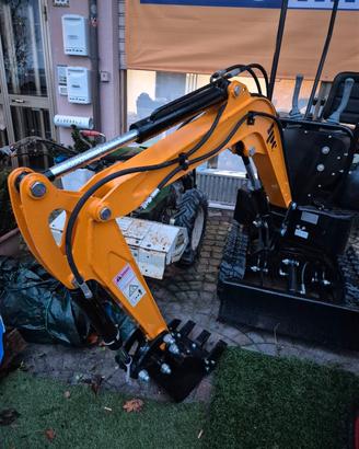 Escavatore jpc HT12 
