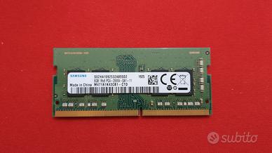 Modulo di memoria SAMSUNG DDR4 2666 da 8GB