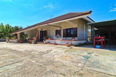 VILLA SINGOLA A SELLIA MARINA