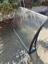 Due tettoie da esterno una da smontare