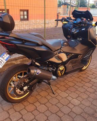 tmax 560 2022
