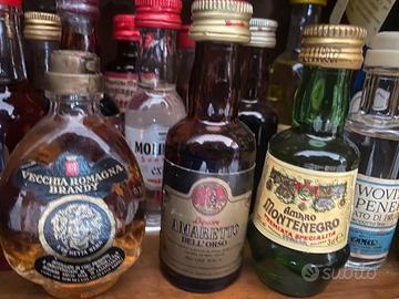 Bottiglie piccole di amaro liquore - Arredamento e Casalinghi In vendita a  Salerno