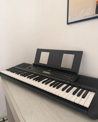Tastiera Yamaha PSR-E273