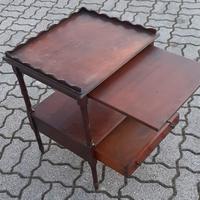 Tavolino in mogano di "servizio" primi '900