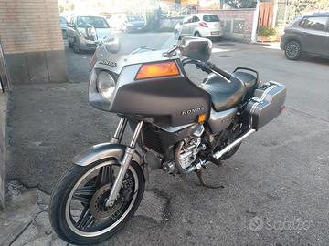 Honda GL 500 Silver Wing - 1982