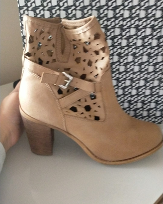 Stivaletto donna marca Primadonna