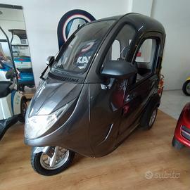 Ufo Magnum elettrico per anziani senza patente e d