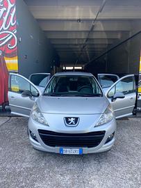 Peugeot 207 1.4 HDi 70CV 5p. XT Neopatentati