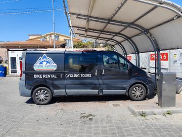 Opel Vivaro 2.5 Doppelkabine 6 posti