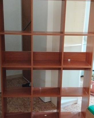 libreria a cubi in legno