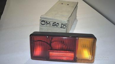 FARO POSTERIORE DX IVECO DAILY OM 50