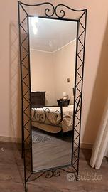 Specchio in ferro battuto